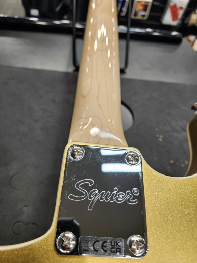 Squier - 037-7040-578 3